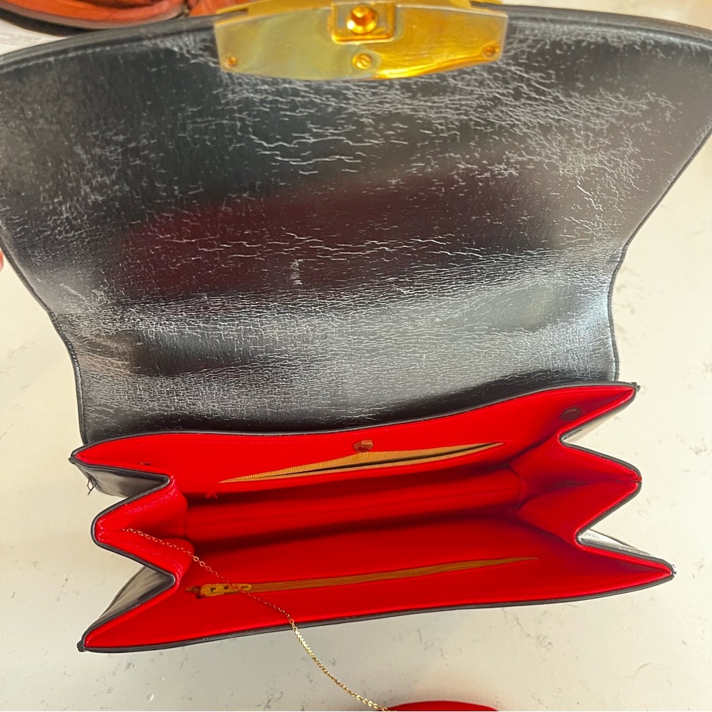 Koret Chic Black Leather Shoulder Bag with Red Inside and Gold Accents - Picture 4 of 10